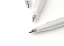 Гелевые ручки Sketchmarker надёжные инструменты для рисования, скетчинга и декора.
Три размера наконечников (0,6; 0,8 ; 1,0 мм) обеспечивают точную работу и выразительные акценты. Белые гелевые чернила подаются равномерно, оставляя на любой поверхности насыщенные, укрывистые и водостойкие линии.
Ид…