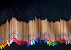Профессиональные цветные карандаши «Мастер-Класс» разработаны специально для художников, дизайнеров и иллюстраторов. Предназначены для живописи, рисования, работы в смешанных техниках. Высококачественные насыщенные пигменты грифеля обладают повышенной светостойкостью, интенсивностью и чистотой цвет…