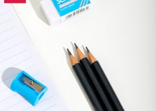 Набор чернографитных карандашей Deli, HB, шестигранный корпус, точилка 8 мм в комплекте, ластик 40x22x12 мм, 3 штуки в блистере