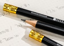 Набор чернографитных карандашей Deli, HB, грифель 2,2 мм, шестигранный корпус, ластик без ПВХ, 4 штуки в блистере