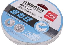 Прозрачная двусторонняя лента Deli подходит для крепления бумаги, декора и легких предметов. Толщина 90 мкм обеспечивает надежную фиксацию. Лента легко наносится и практически незаметна после приклеивания.