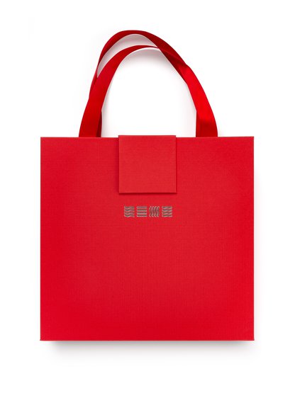 Подарочный набор «Стихия» Grey Edition / Port Red Edition — это элегантное сочетание функциональности и современного дизайна для работы, учёбы и повседневных записей. В набор входят блокнот формата A5 и шариковая ручка в металлическом корпусе, выполненные в единой цветовой концепции коллекции.
Блок…