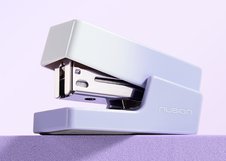 Мини-степлер NuSign "Sunshine Whisper",  для скоб 24/6, 26/6, пластик, скобы в комплекте, фиолетовый