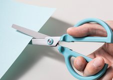 Ножницы NuSign с подставкой розовые, 18 см, закругленные концы, картонная коробка