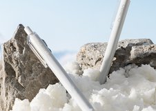 Ручка гелевая автоматическая  NuSign "Natural Fluids", 0,5 мм, черная, розовый корпус, блистер