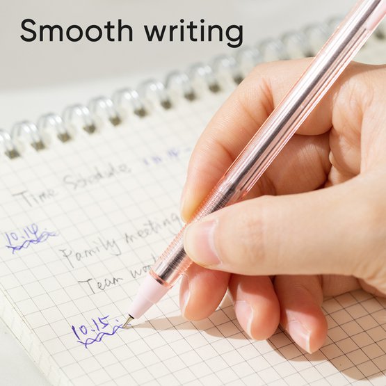 Набор шариковых ручек Deli Think включает 12 ручек с синими чернилами и корпусами разных цветов. Толщина письма 0,7 мм подходит для ежедневных записей и заметок. Ручки удобно лежат в руке и обеспечивают плавное письмо.