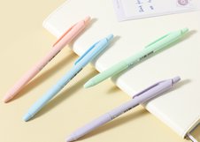 Шариковая ручка Deli ROBALL EQ117C-BL 0,7 мм с игольчатым наконечником. Синие чернила пониженной вязкости обеспечивают точное и аккуратное письмо. Круглый корпус, ассорти цветов, пластиковая туба.