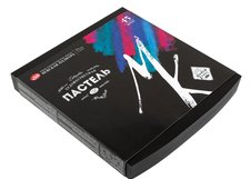 Художественная экстра-мягкая пастель "Мастер-Класс" - мягкая пастель на основе пигментов в максимальной концентрации и натурального связующего. Рецептура каждого цвета пастели создана с учетом особенностей используемого пигмента. Именно это обеспечивает мягкость, бархатистость, высокую кроющую спос…