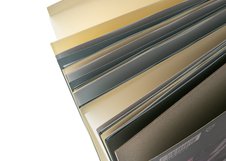 Высококачественная бумага для пастели которая станет идеальным выбором для художников и любителей искусства. Формат альбомов А4 обеспечивают удобство в работе, а плотность 160 г/м² и содержание 40% хлопка придают бумаге особую прочность и текстуру. Эта бумага не содержит кислот и производится из це…